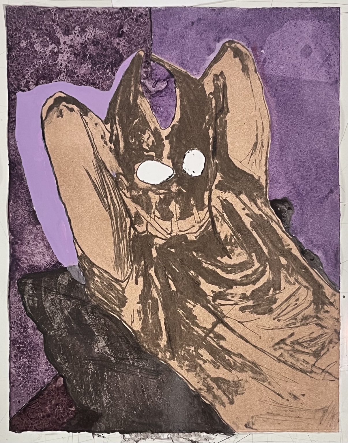 Figura mascarada em composição violeta